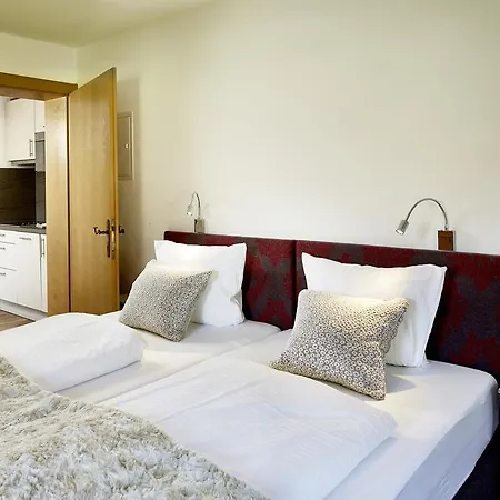 Gastehaus Huber 호텔 *