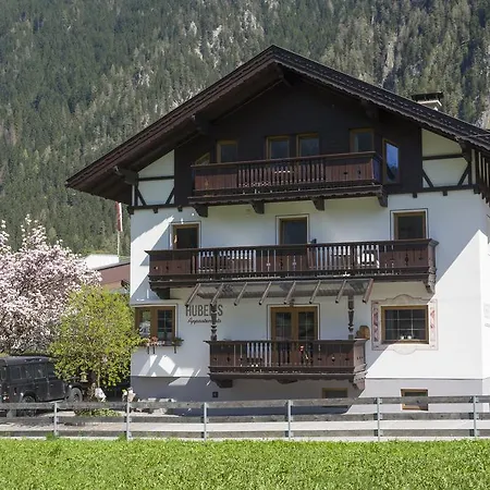 Gastehaus Huber Mayrhofen