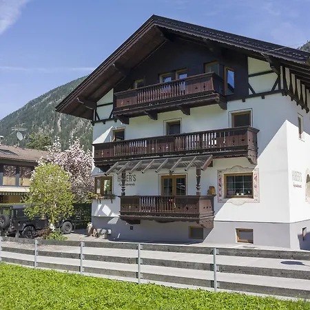 Gastehaus Huber Отель *
